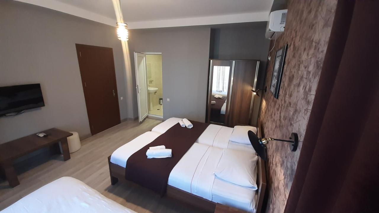 Balu Hotel Kobuleti Exterior foto