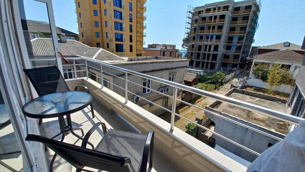 Balu Hotel Kobuleti Exterior foto