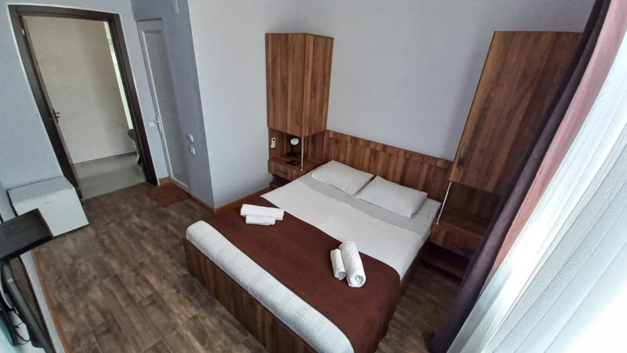 Balu Hotel Kobuleti Exterior foto